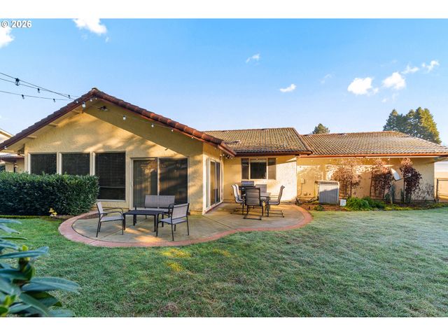 7610 Ne MEADOWS Dr, Vancouver, WA 98662