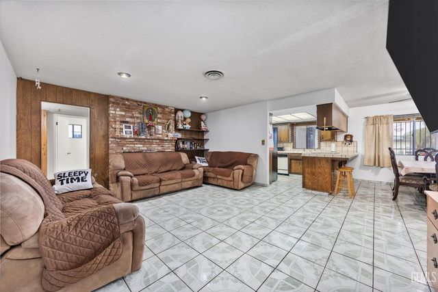 5116 Sherman Avenue, Bakersfield, CA 93309