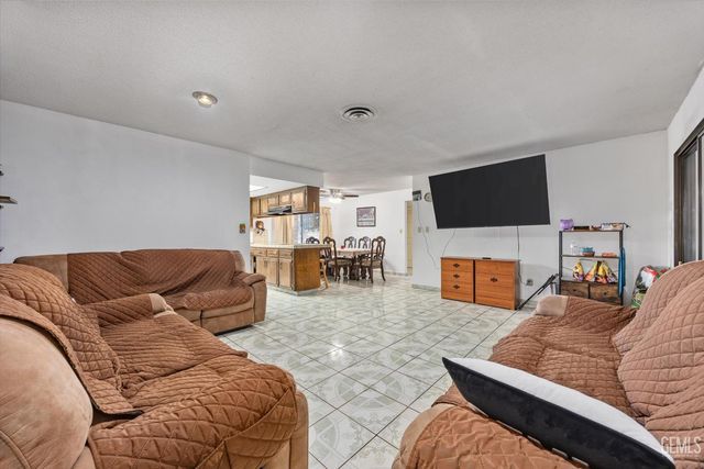 5116 Sherman Avenue, Bakersfield, CA 93309