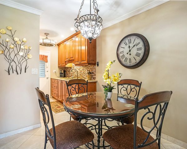 16801 NE 13th Avenue 308, Miami, FL 33162