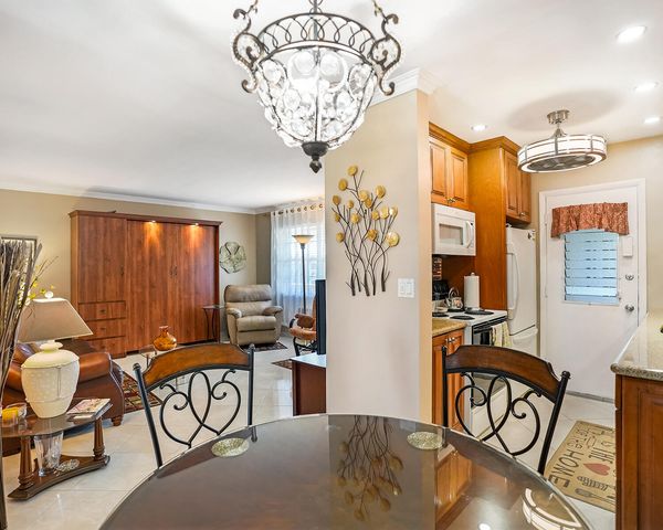 16801 NE 13th Avenue 308, Miami, FL 33162