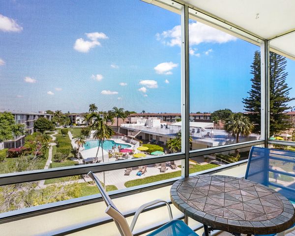 16801 NE 13th Avenue 308, Miami, FL 33162