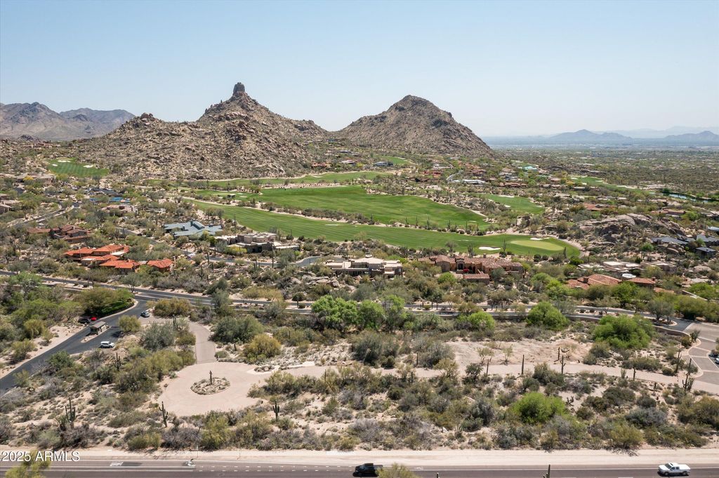 9812 E RUNNING DEER Trail 2, Scottsdale, AZ 85262 — photo 2