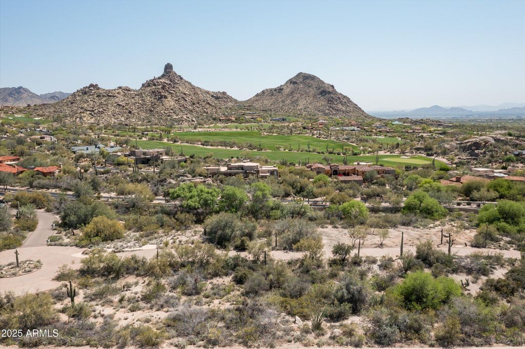 9812 E RUNNING DEER Trail 2, Scottsdale, AZ 85262 — photo 3