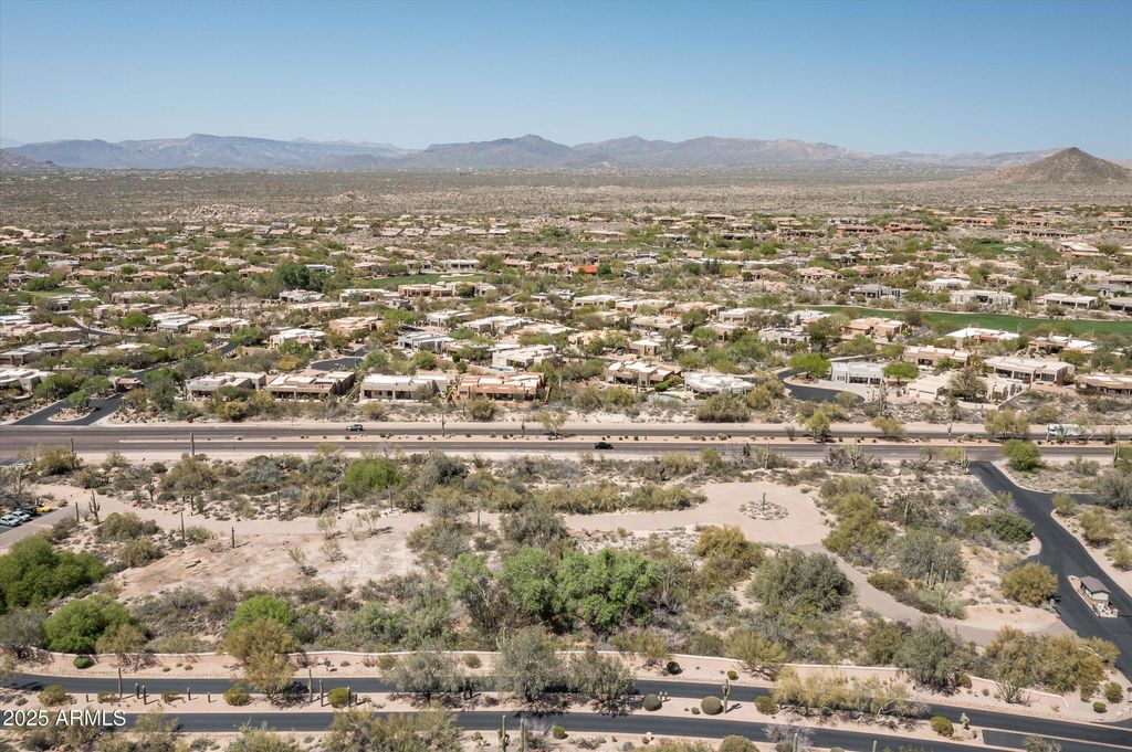 9812 E RUNNING DEER Trail 2, Scottsdale, AZ 85262 — photo 5