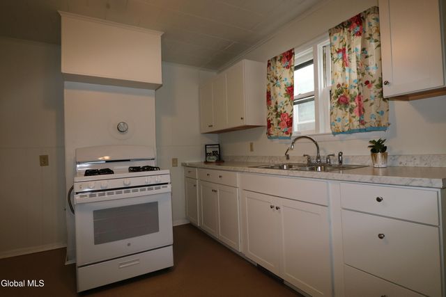 150 Bridge Avenue, Cohoes, NY 12047