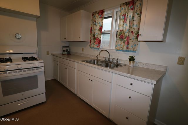 150 Bridge Avenue, Cohoes, NY 12047