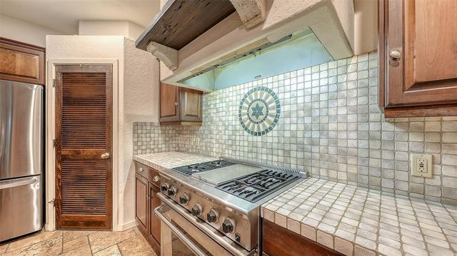 922 INDIAN BEACH DRIVE, Sarasota, FL 34234