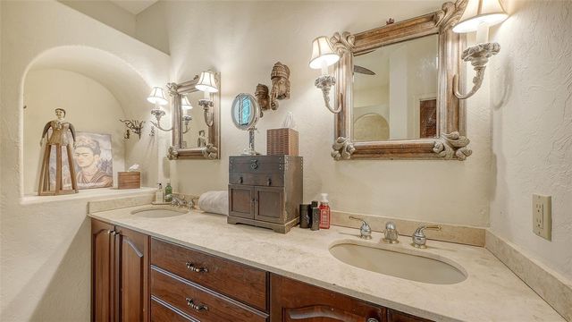 922 INDIAN BEACH DRIVE, Sarasota, FL 34234
