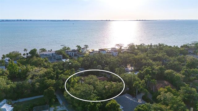 922 INDIAN BEACH DRIVE, Sarasota, FL 34234