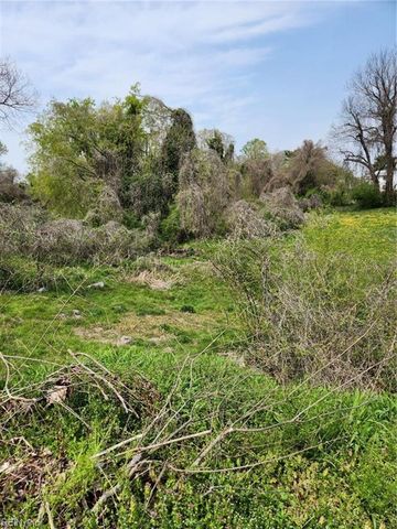 134 Mahan ST, Suffolk, VA 23434