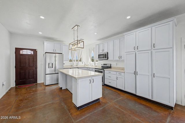 29714 W PEAKVIEW Road, Wittmann, AZ 85361