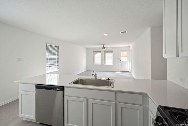 429 PAYTON PL, Marion, TX 78124