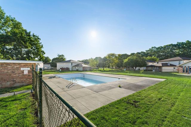 2455 Natchez Drive, D, Columbus, OH 43209