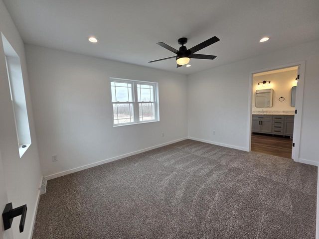 1876 Shyanne COURT, Hartford, WI 53027