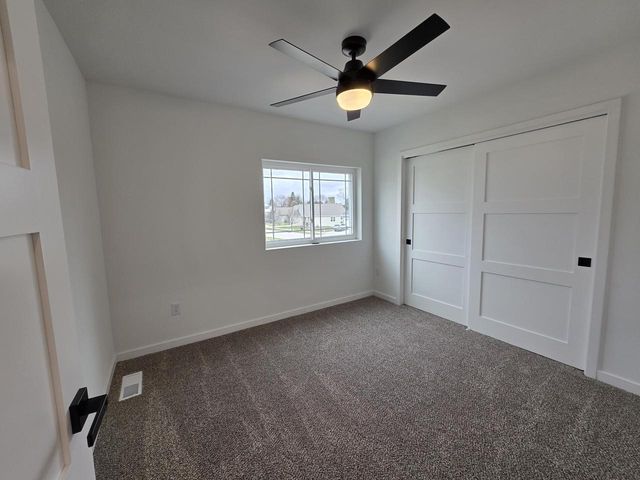 1876 Shyanne COURT, Hartford, WI 53027