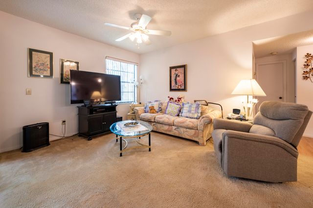 11964 NW 11th Street 11964, Pembroke Pines, FL 33026