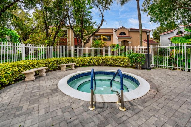 11964 NW 11th Street 11964, Pembroke Pines, FL 33026