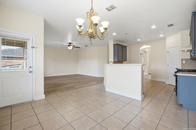 1925 Eastern Finch, New Braunfels, TX 78130