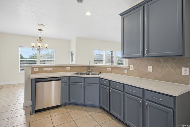 1925 Eastern Finch, New Braunfels, TX 78130