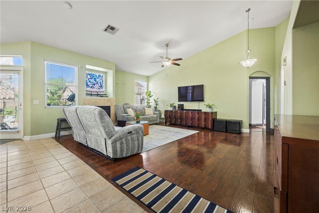3560 Cupecoy Point Avenue, Las Vegas, NV 89141