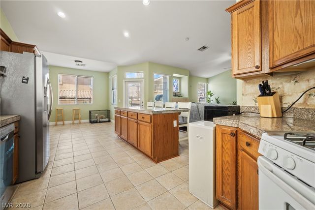 3560 Cupecoy Point Avenue, Las Vegas, NV 89141