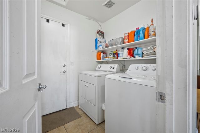 3560 Cupecoy Point Avenue, Las Vegas, NV 89141