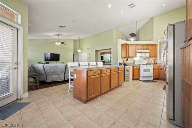 3560 Cupecoy Point Avenue, Las Vegas, NV 89141