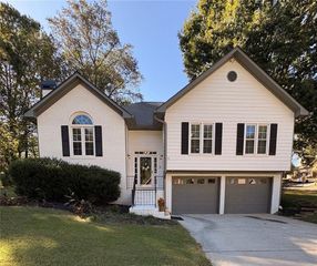 1361 Chatley Way, Woodstock, GA 30188
