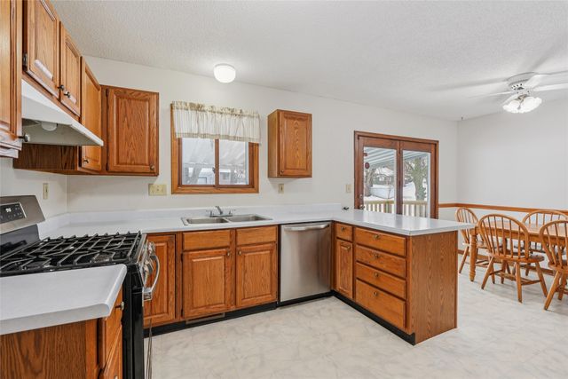 510 S Howard Street, Indianola, IA 50125