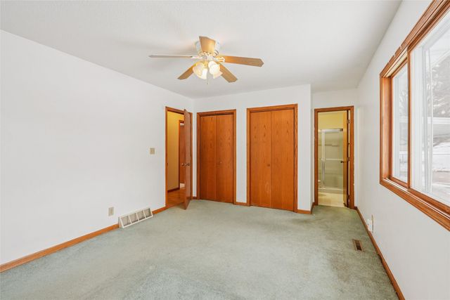 510 S Howard Street, Indianola, IA 50125