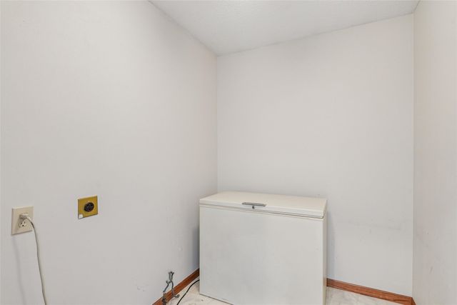 510 S Howard Street, Indianola, IA 50125