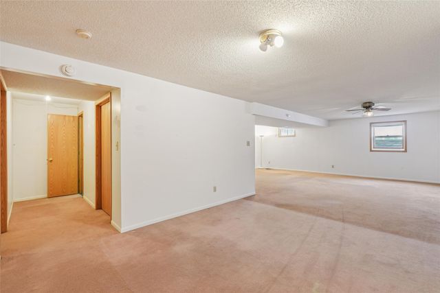 510 S Howard Street, Indianola, IA 50125