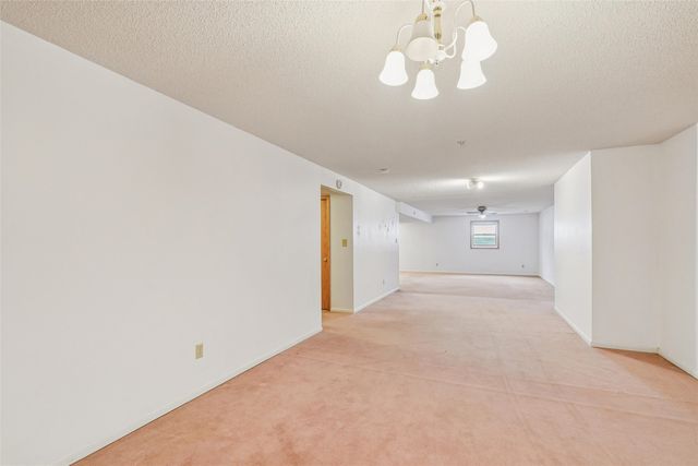 510 S Howard Street, Indianola, IA 50125