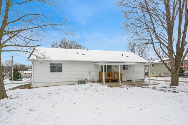 510 S Howard Street, Indianola, IA 50125