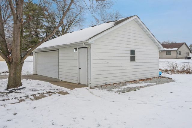 510 S Howard Street, Indianola, IA 50125