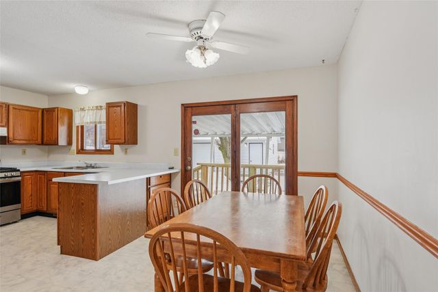 510 S Howard Street, Indianola, IA 50125