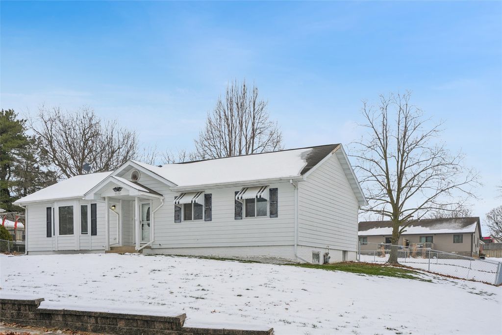 510 S Howard Street, Indianola, IA 50125