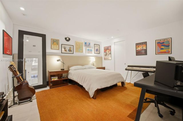 3535 Hiawatha Ave 305, Coconut Grove, FL 33133