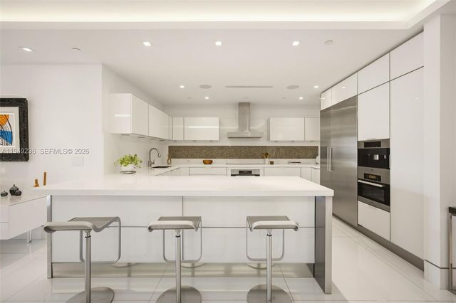 3535 Hiawatha Ave 305, Coconut Grove, FL 33133