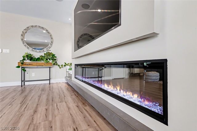 8986 Sidebrook Court, Las Vegas, NV 89129