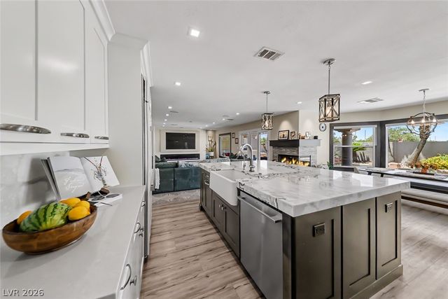 8986 Sidebrook Court, Las Vegas, NV 89129