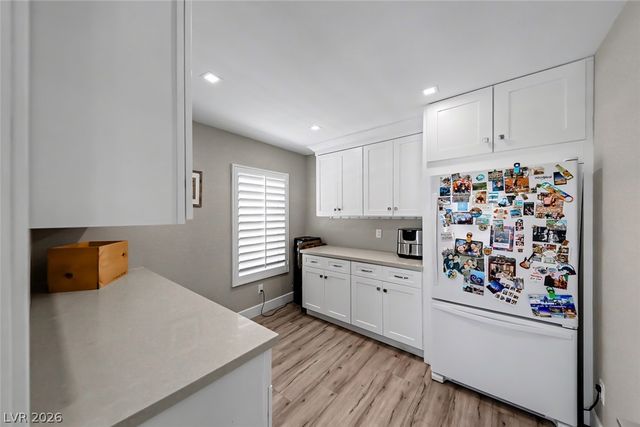 8986 Sidebrook Court, Las Vegas, NV 89129