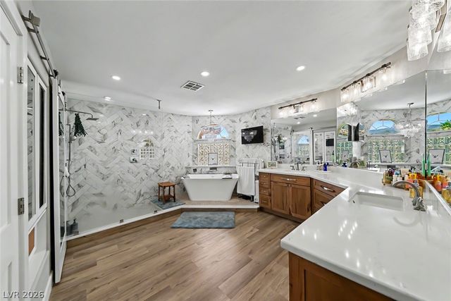 8986 Sidebrook Court, Las Vegas, NV 89129