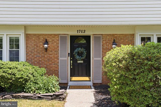 1703 CROFTON PKWY, Crofton, MD 21114