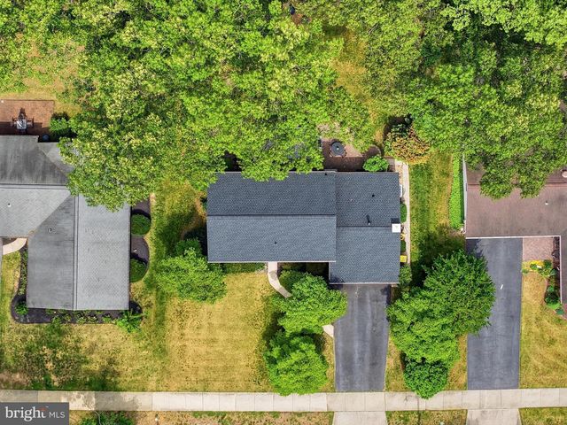 1703 CROFTON PKWY, Crofton, MD 21114