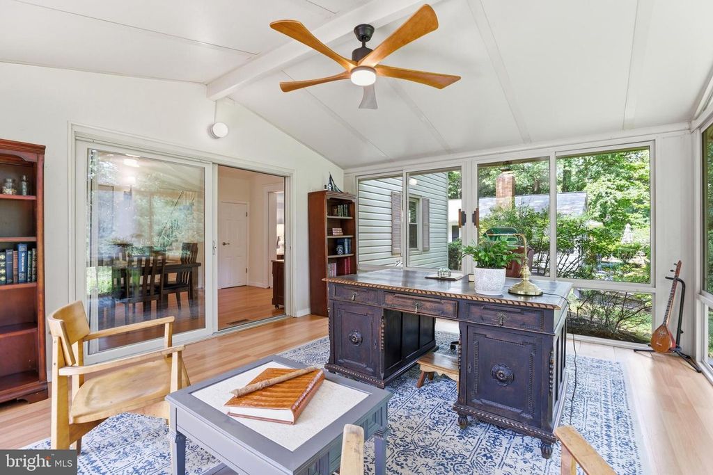 Image 16 of property listing at 1703 CROFTON PKWY, Crofton, MD 21114