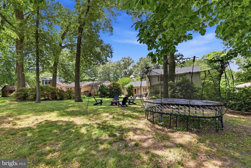 Image 45 of property listing at 1703 CROFTON PKWY, Crofton, MD 21114