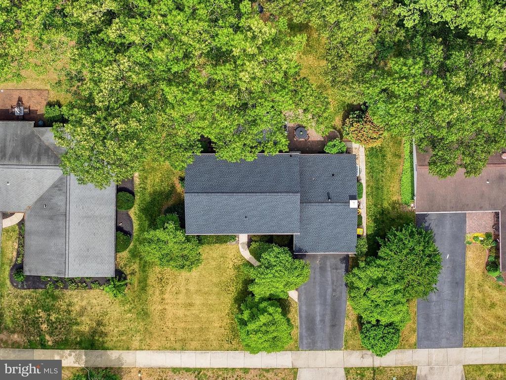 Image 49 of property listing at 1703 CROFTON PKWY, Crofton, MD 21114