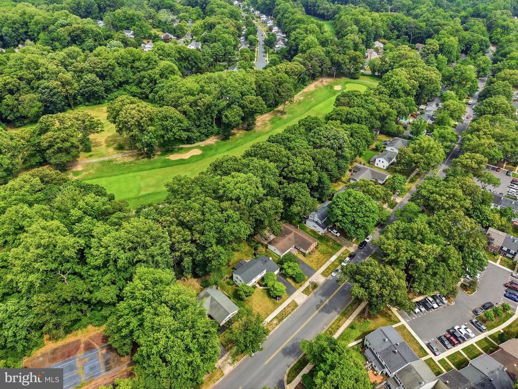 Image 50 of property listing at 1703 CROFTON PKWY, Crofton, MD 21114